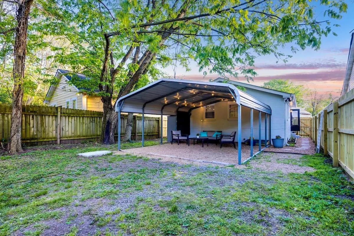 Cottage Near Downtown, King Bed, Private Yard, Free Parking Nashville United States